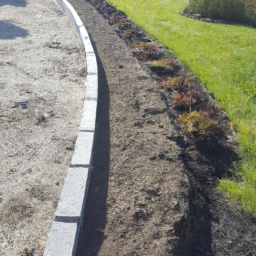 Allée-Chemin en Terre : Créez une Atmosphère Naturelle et Paisible dans votre Jardin Loudeac